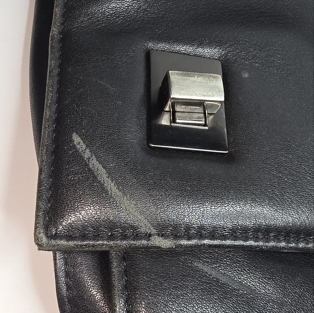 Good Condition Black Flap Kenneth Cole Leather Laptop Bag